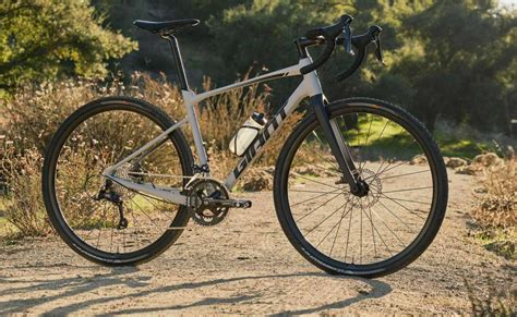 Giants Revolt 2 Gravel Bike Proves You Dont Need Tons Of Cash To Ride