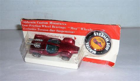 Vintage Mattel Hot Wheels Redline Mantis Red Nmoc