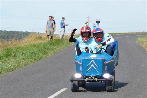 Octobre Rose En Essonne Les Briiscars Premi Re Course De Caisse