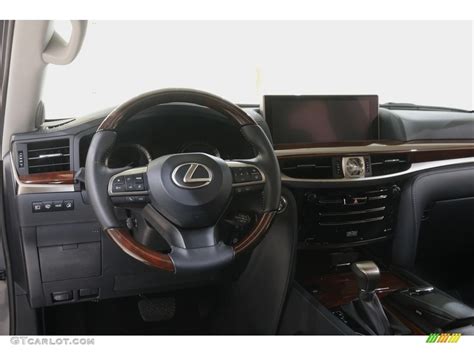 2020 Lexus LX 570 Black Dashboard Photo #145094264 | GTCarLot.com