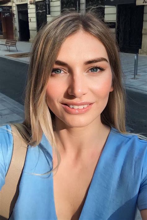 Beautiful Viktoria Y O From Valencia With Blonde Hair Id Ladadate