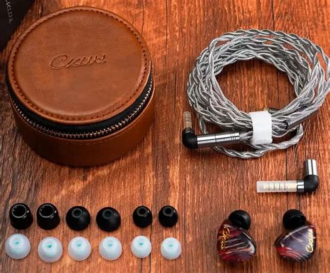 MYER CKLVX D62 – гибридные внутриканальные наушники с шестью ...