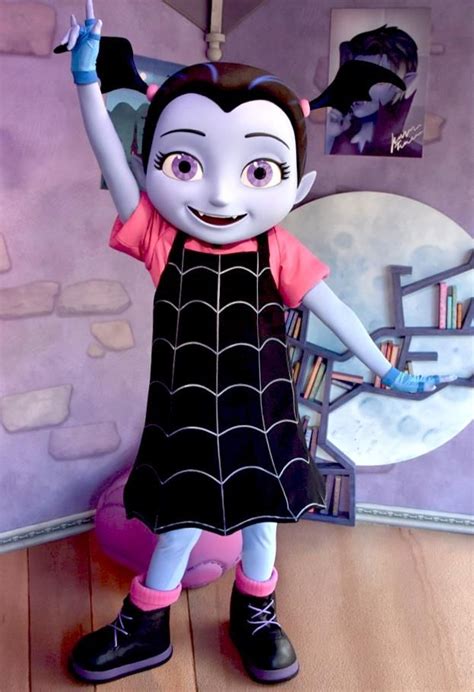 Vampirina Meeting at Disney's Hollywood Studios | Hollywood studios ...