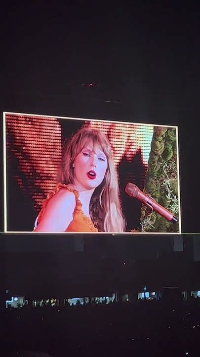 Taylor Swift Reacting To Crowd Cheering The Eras Tour Tampa Florida