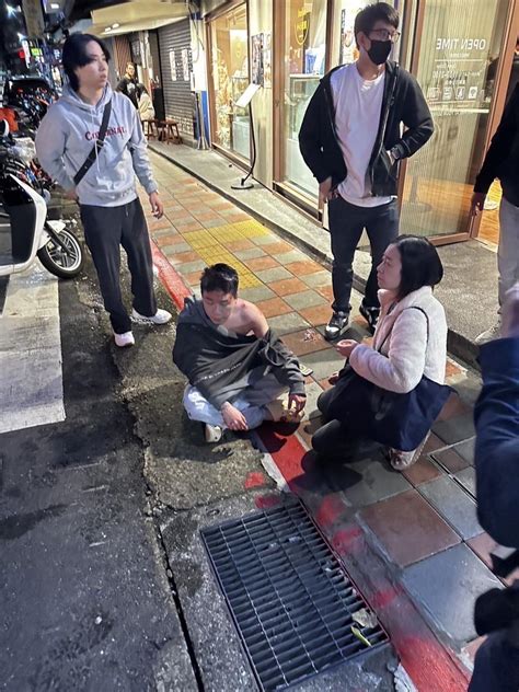 Toyz侵門踏戶譙餐廳遭暴打！滿頭血坐路邊 超哥被依現行犯逮捕