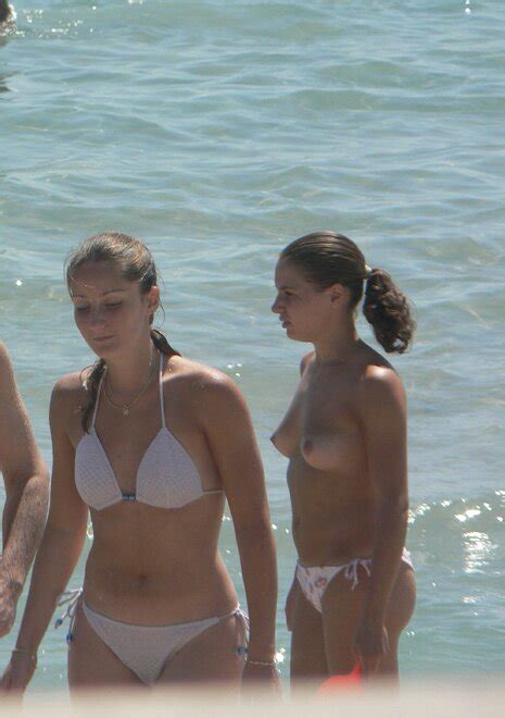 Hot Girls Tits On The Beach A C E Porn Pic