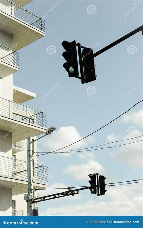 Traffic Light and a Modern Building Stock Image - Image of traffic ...