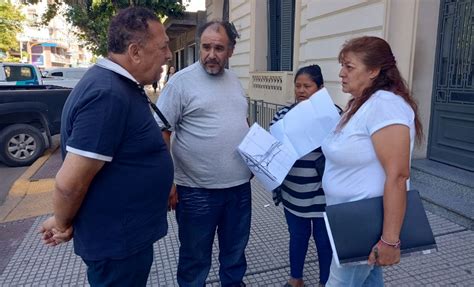 Vecinos del barrio San Javier de Virrey del Pino más cerca de