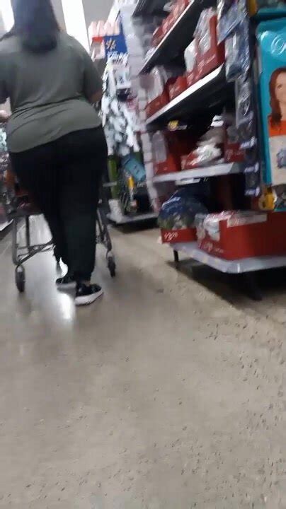Thick Brunette Pawg ThisVid