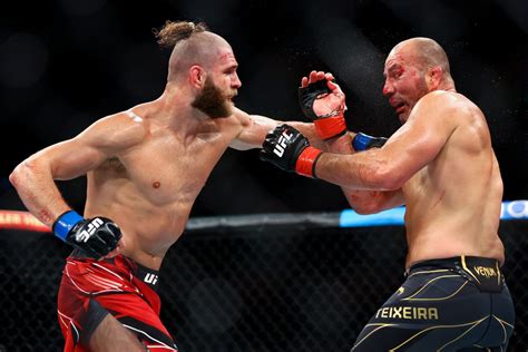 Jiri Prochazka Vs Glover Teixeira Rematch Official For Ufc On Dec