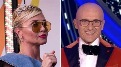 GF Vip Paola Barale Contro Signorini Pubblica Foto Rubate Di Donne Nude