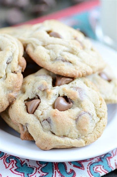 Hershey S Classic Chocolate Chip Cookie Recipe Something Swanky