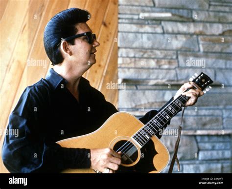 Roy Orbison Guitar Atelier Yuwa Ciao Jp