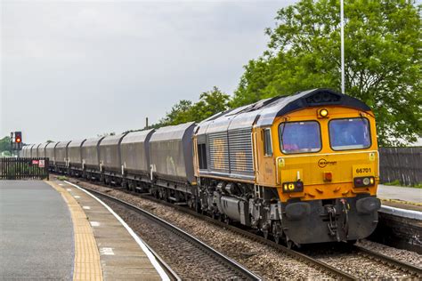 Flickr Class 66 Gbrf 192 Gbrf Liveried Class 66 7 No 6670 Flickr