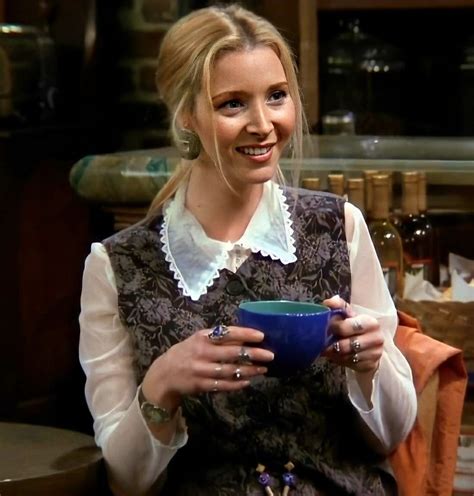Pin by ~ on Style | Lisa kudrow friends, Friends phoebe, Phoebe buffay