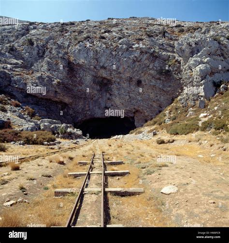 Mount ida cave hi-res stock photography and images - Alamy