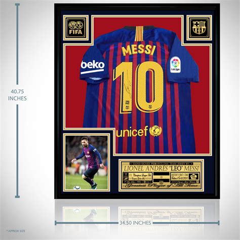 √ Lionel Messi Signed Jersey