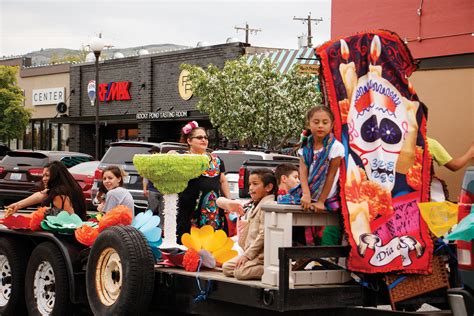 Cinco De Mayo parade decorates downtown - Lake Chelan Mirror