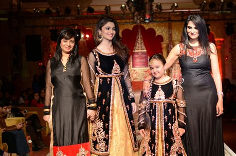 Alia Bhatt Indian Actress Bollywood Model Babe Wallpapers HD Desktop And Mobile