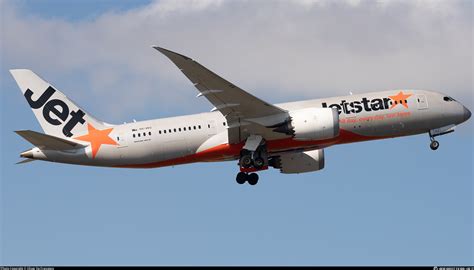 VH VKG Jetstar Airways Boeing 787 8 Dreamliner Photo By Oliver De