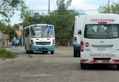 Cancún reduce 80 el número de urvans y autobuses de transporte público