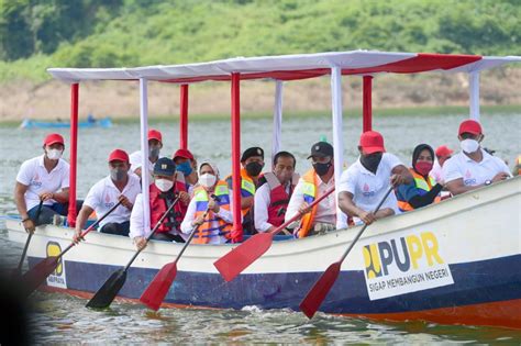 Moment Presiden Jokowi Resmikan Bendungan Bintang Bano