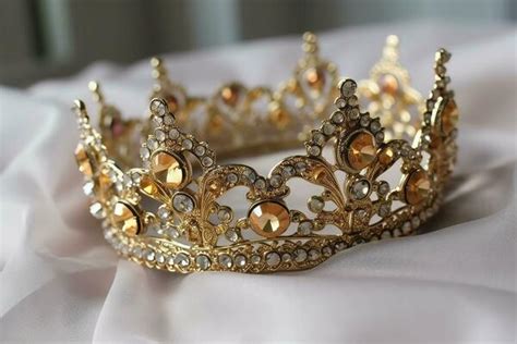 Gold Tiara Stock Photos, Images and Backgrounds for Free Download