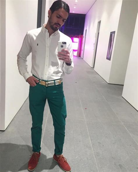 Best Mens Green Pants Outfits