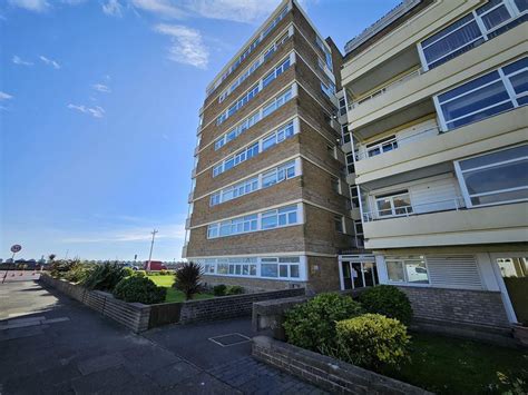 2 Bed Flat To Rent In Kingsway Hove Bn3 £1500 Pcm Zoopla