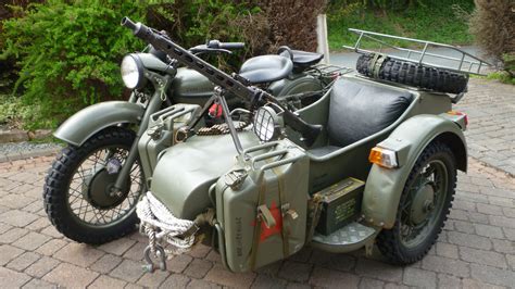 URAL 750 STAR MOTORCYCLE/SIDECAR