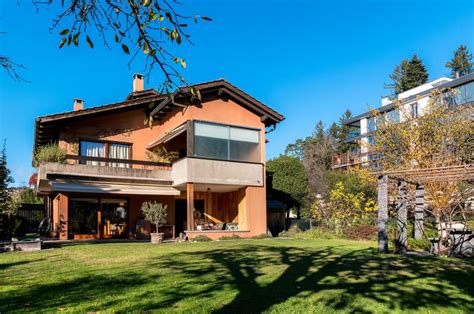 Pregassona Appartamento Locali Con Giardino In Casa Bifamiliare