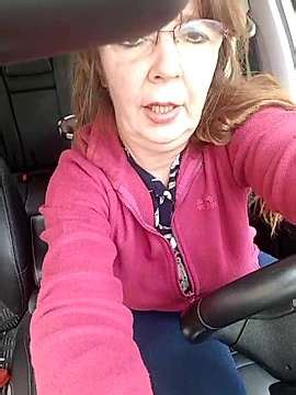 Milfi2018 Naked Stripping On Cam For Live Sex Video Chat Gyrls