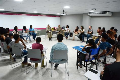 Adolescentes Do Nuca E Do Cras Participam De Roda De Conversa Sobre