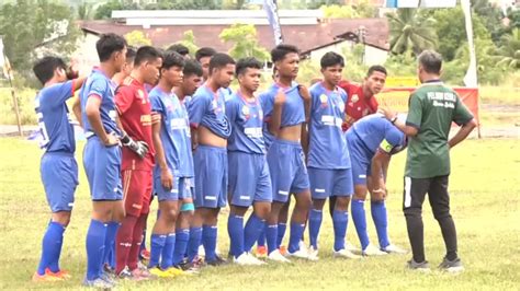 Pawang Hujan Ambil Peran Di Porprov Sultra Xiv Cabor Sepak Bola