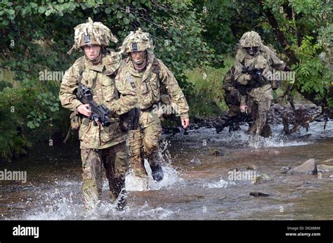 Welsh guards uniform hi-res stock photography and images - Alamy