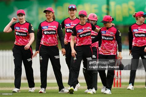 The Sixers Celebrate Winning The Womens Big Bash League Match News