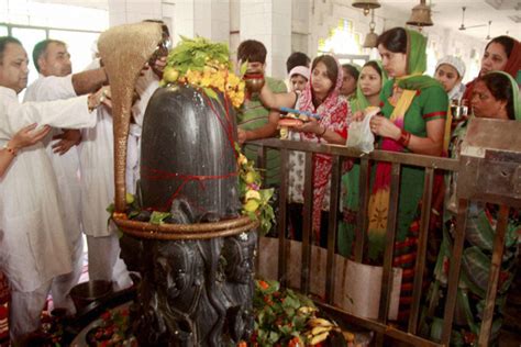 Thousands Of Devotees Throng Shiva Temples On First Monday Of Shravan