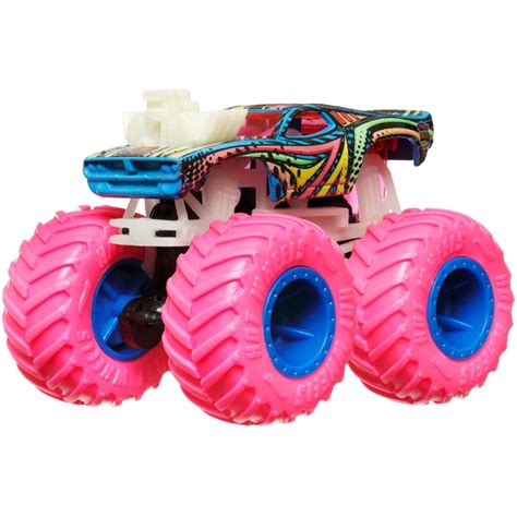 Masinuta Hot Wheels Monster Truck Glow In The Dark Rodger Dodger Scara 1 64 EMAG Ro