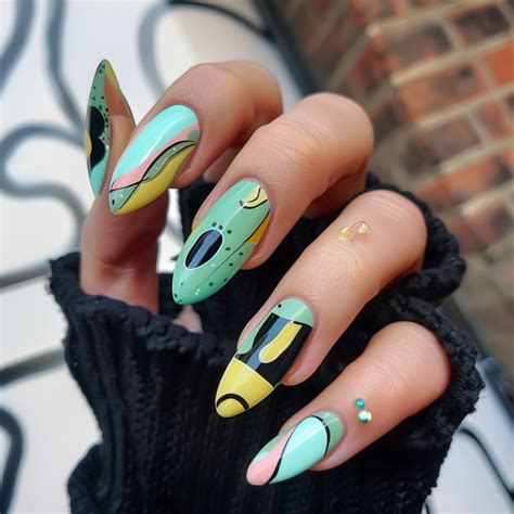 9+ Top Nail Colors To Rock With Champagne Gowns – NeedleStar