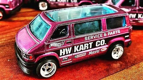 Hot Wheels Dodge Van Super Treasure Hunt 2022