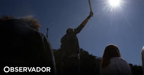 Cerca De Cem Pessoas Marcharam Em Lisboa Pelo Clima Manifesta O