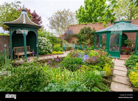 Barnsdale paradise gardens rutland hi-res stock photography and images - Alamy