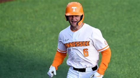 Tennessee baseball's Evan Russell ties Vols record with three homers ...