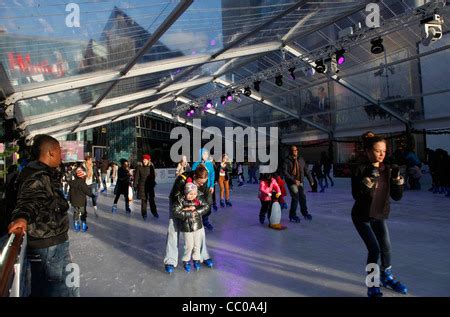 Ice Skating Rink - Westfield Shopping Centre - Shepherd's Bush - London ...