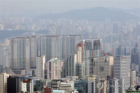 재건축 초과이익 8천만원까지 면제20년된 집주인 70 감면 한국경제