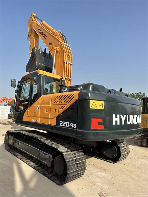 High Quality South Korea Original 22 Ton Hyundai 220 Used Excavator