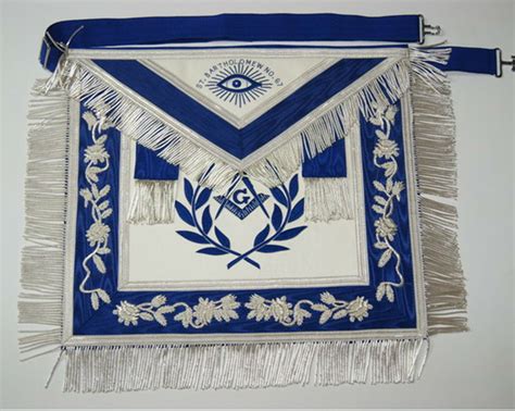 Why do Freemasons wear white aprons? - Freemasonry Report