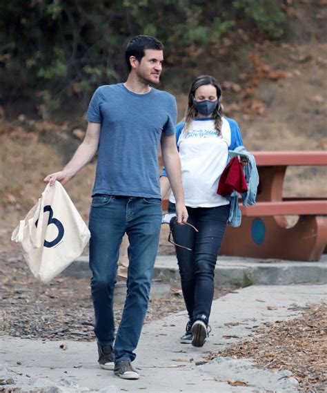 Pregnant Rachel McAdams Takes Stroll with Boyfriend Jamie Linden