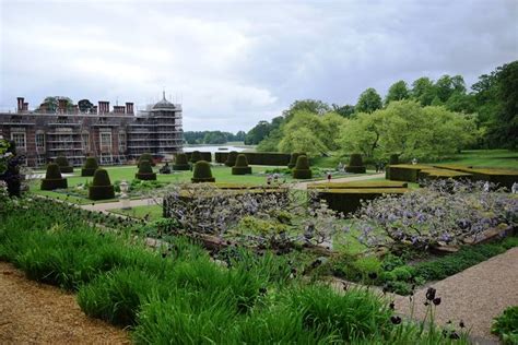 Blickling Hall and Gardens - A comprehensive guide to the gardens