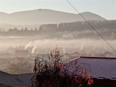 A Ak Jutros Grad Sa Najzaga Enijim Vazduhom U Srbiji Naslovi Net